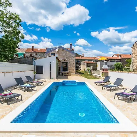 Villa Pax *